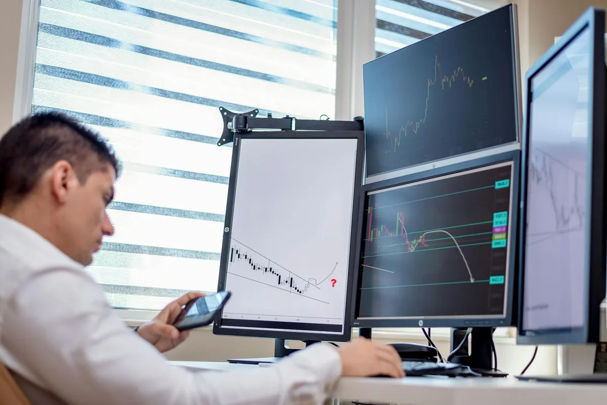 Sportsbook trading and analysis